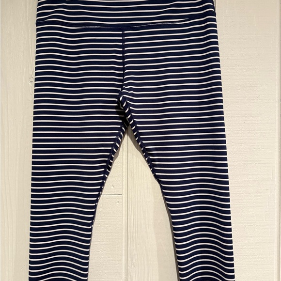 Classic Striped Capri Leggings - Picture 2 of 5